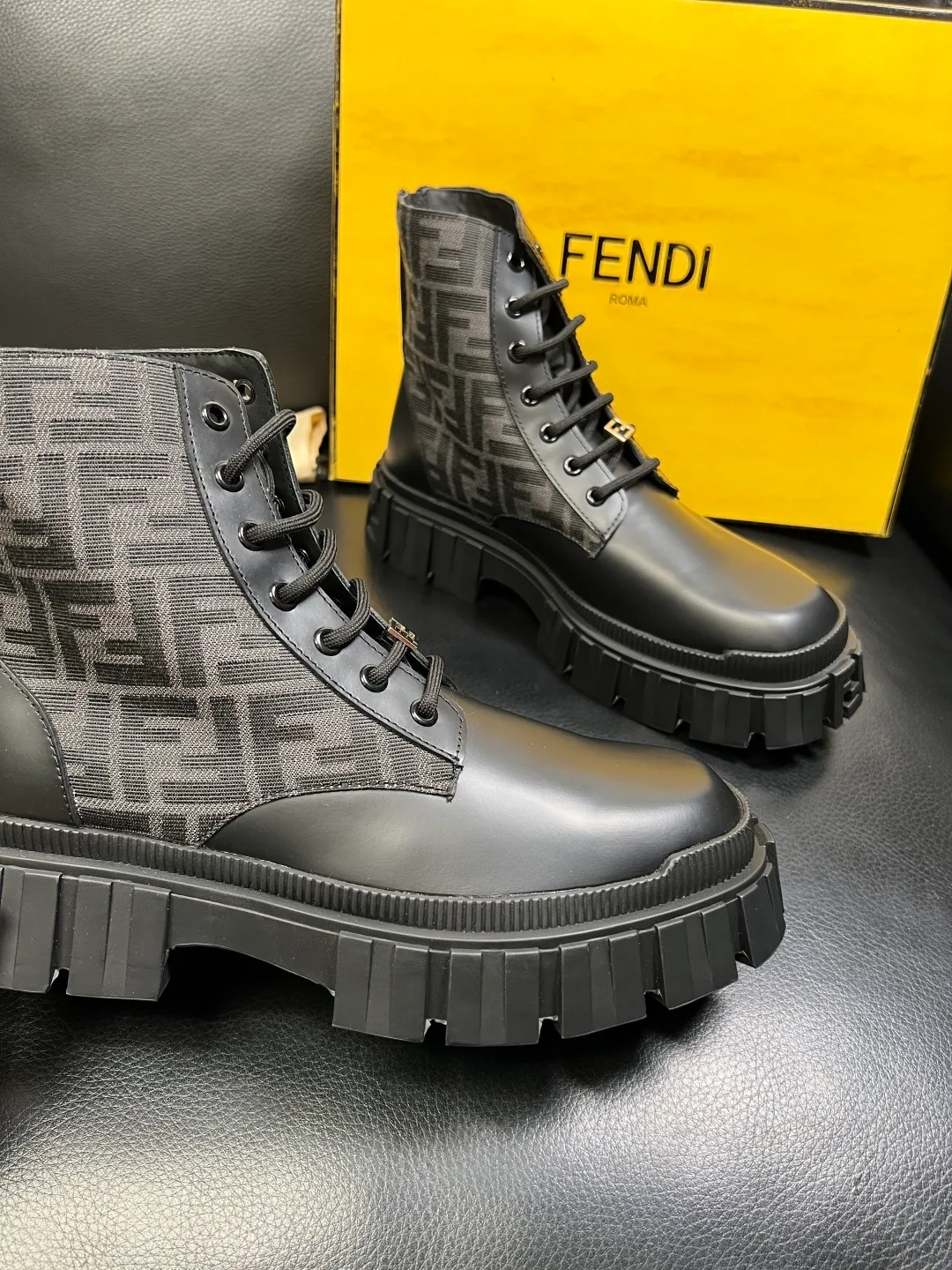 Men's shoes 💰900 FENDI High-quality top craftsmanship, Fendi boots high-top counter synchronization, original factory configuration imported Italian cowhide fly-knit fabric, imported cowhide lining, breathable and comfortable, soles: original soles specially provided by the original factory, original factory and single goods are welcome to compare, code number 39-44 (customized 38 45)